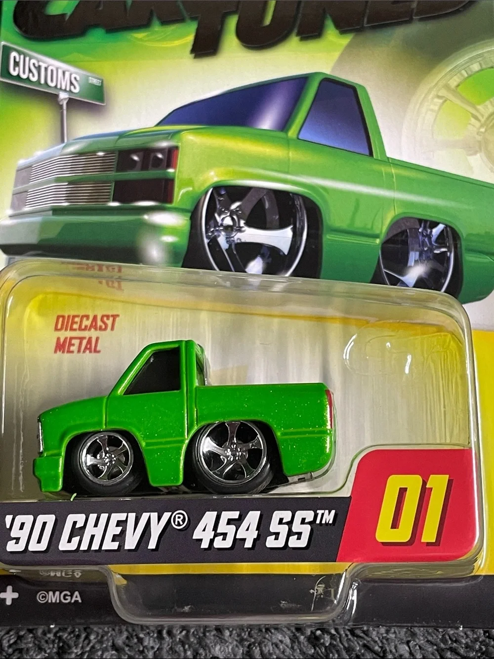 Car Tuned 90 Chevy 454 SS Diecast Toy Truck - Green